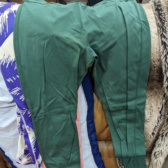 Fabletics leggings - Picture 4 of 4